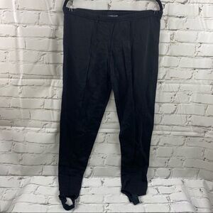 Honey black stirrup pants with front leg seam‎